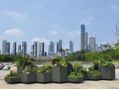 新型储水花箱、座椅花箱